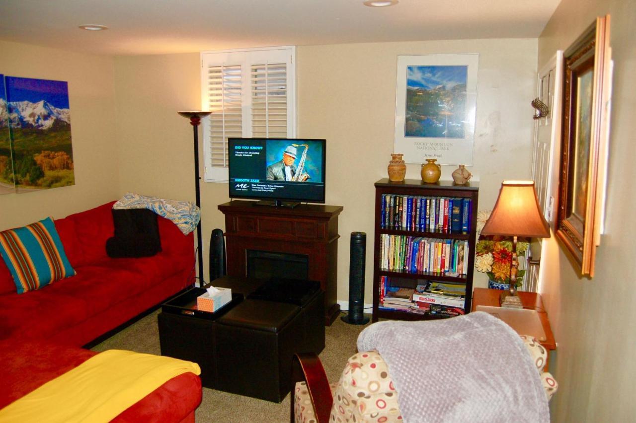 Blue Bear Den 3Br 2Ba Dtc Private Apt Hot Tub 外观 照片